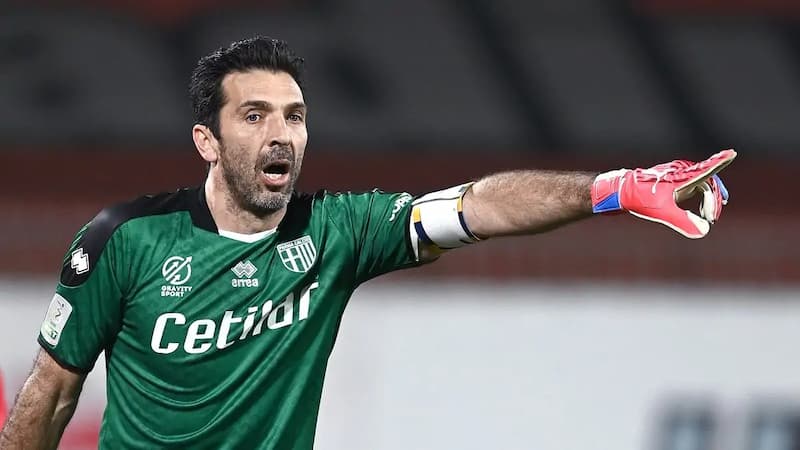 Huyền thoại Gianluigi Buffon